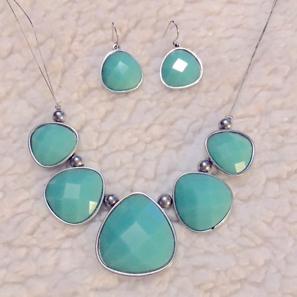 Chico's Jewelry - Chicos Necklace & Earrings